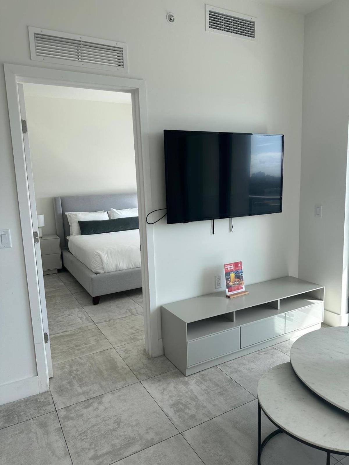 Smart Brickell Hotel Miami Exterior photo